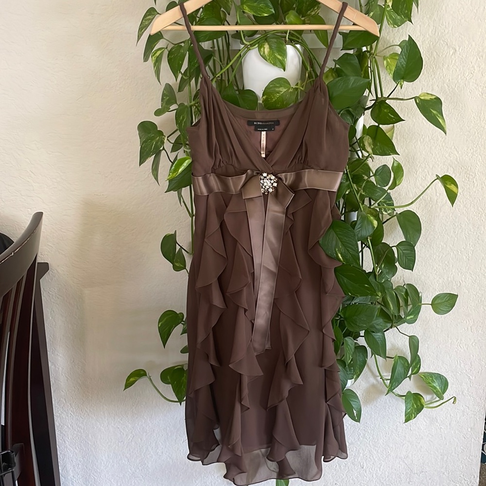 BCBG BROWN RUFFLE DRESS
